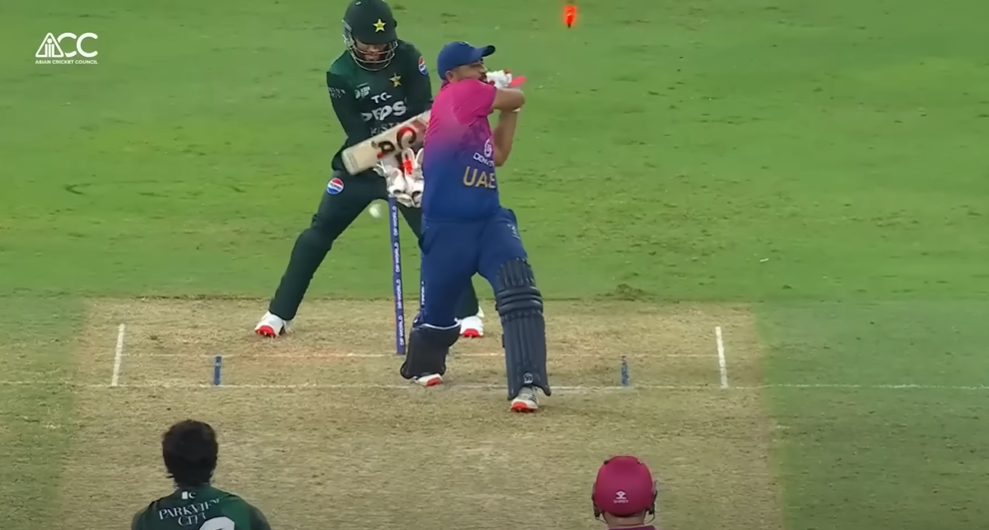 Fakhar and Afridi Lead Pakistan into Super Four